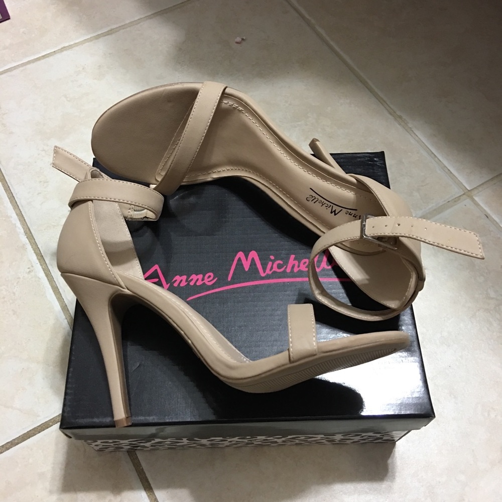 Women’s Heels - Anne Michelle- New - 8.5